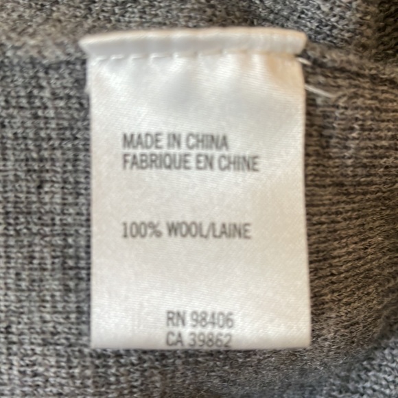 Theory Grey Merino Wool Long Vest size Small - Picture 12 of 13